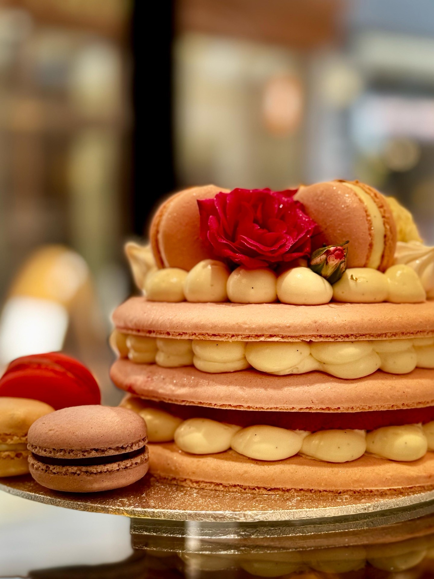 Macarons cake